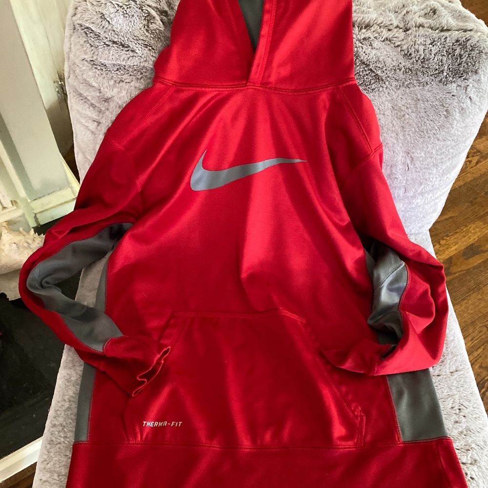 Nike sweatshirt